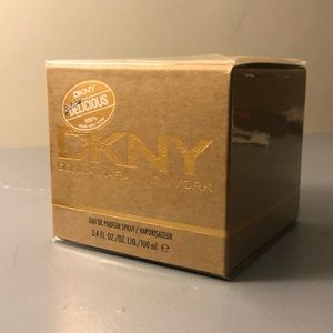 DKNY golden delicious